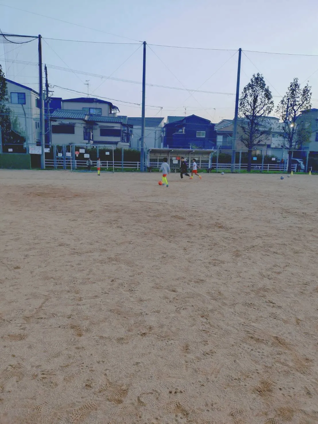 金曜日 尼池アカデミー