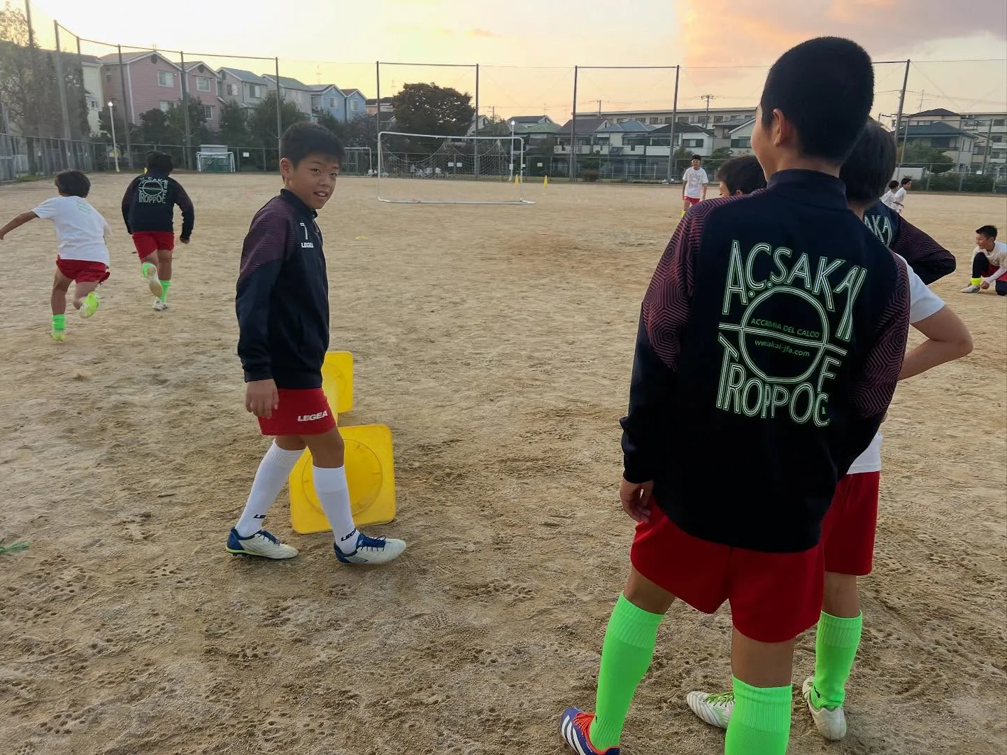 金曜日 尼池アカデミー