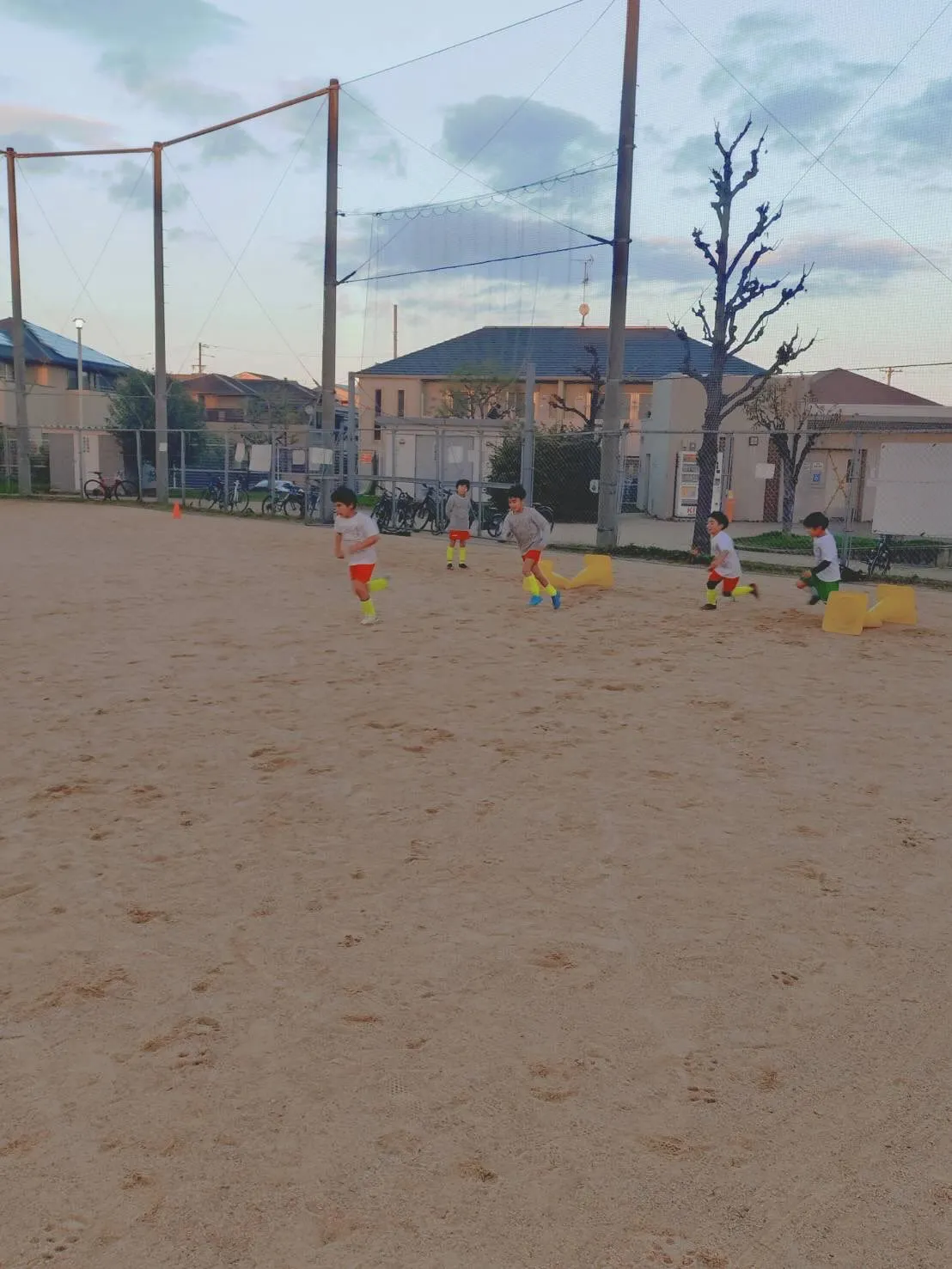 金曜日　尼池アカデミー