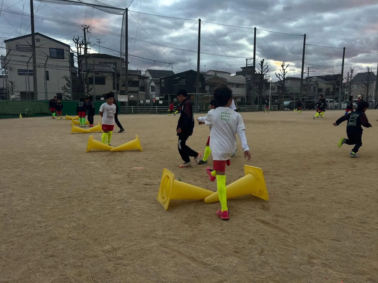 金曜日　尼池アカデミー