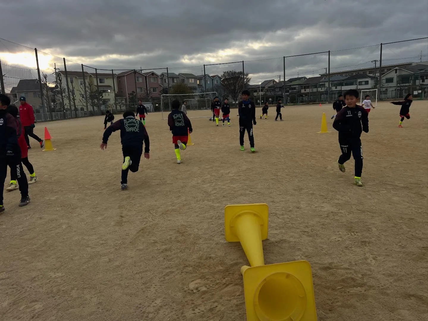 金曜日 尼池アカデミー