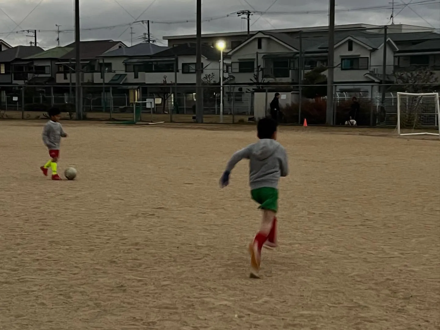 金曜日 尼池アカデミー